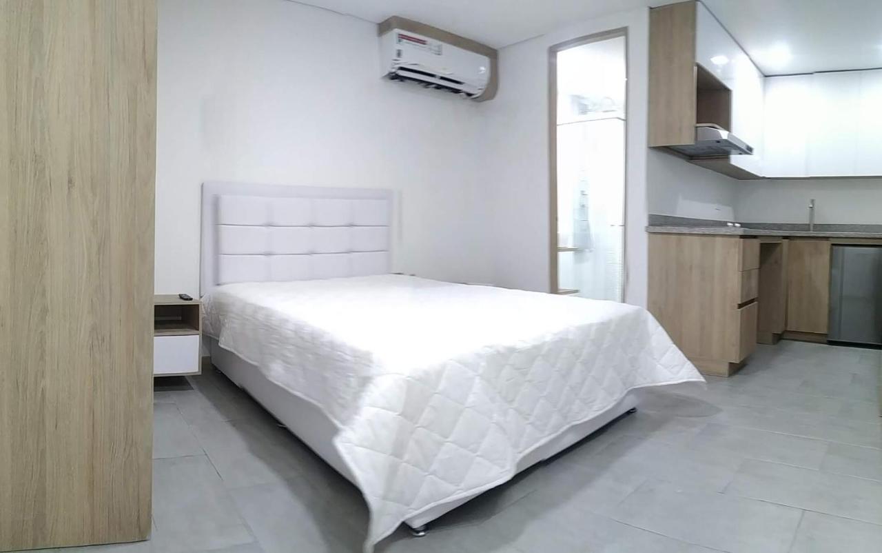 Zenia 70 Living & Apartment *