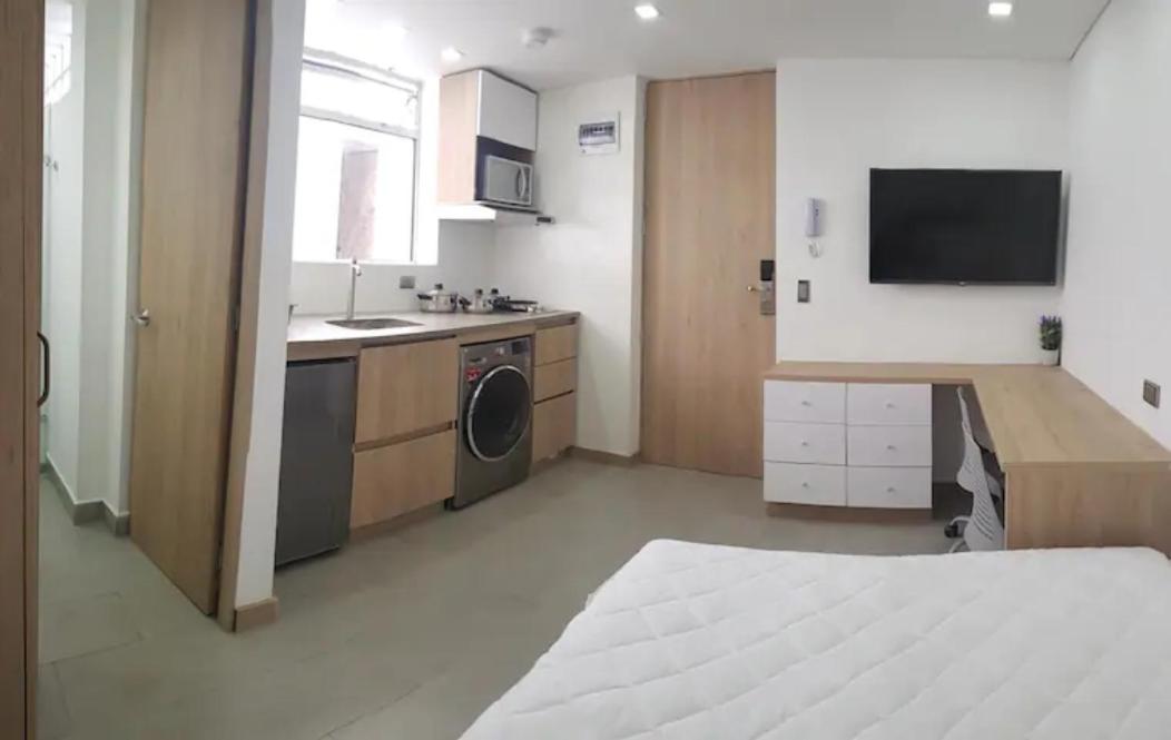 Apartment Zenia 70 Living & *