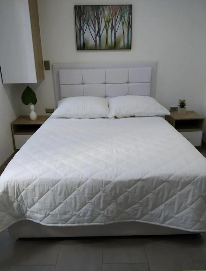 Zenia 70 Living & Apartment *
