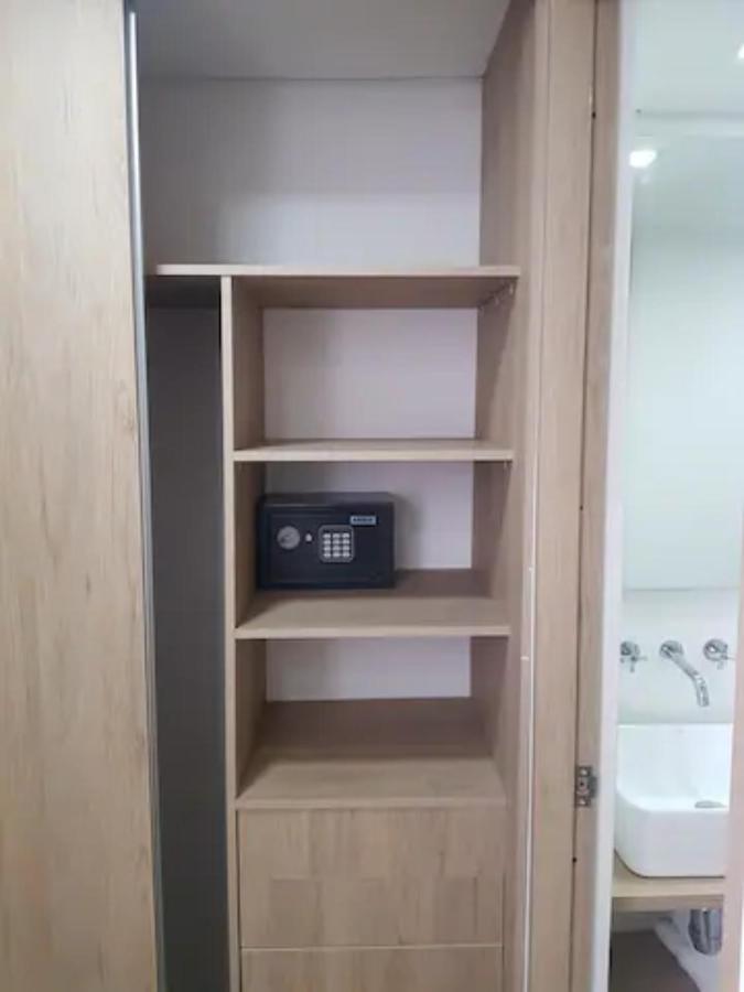 Zenia 70 Living & Apartment *