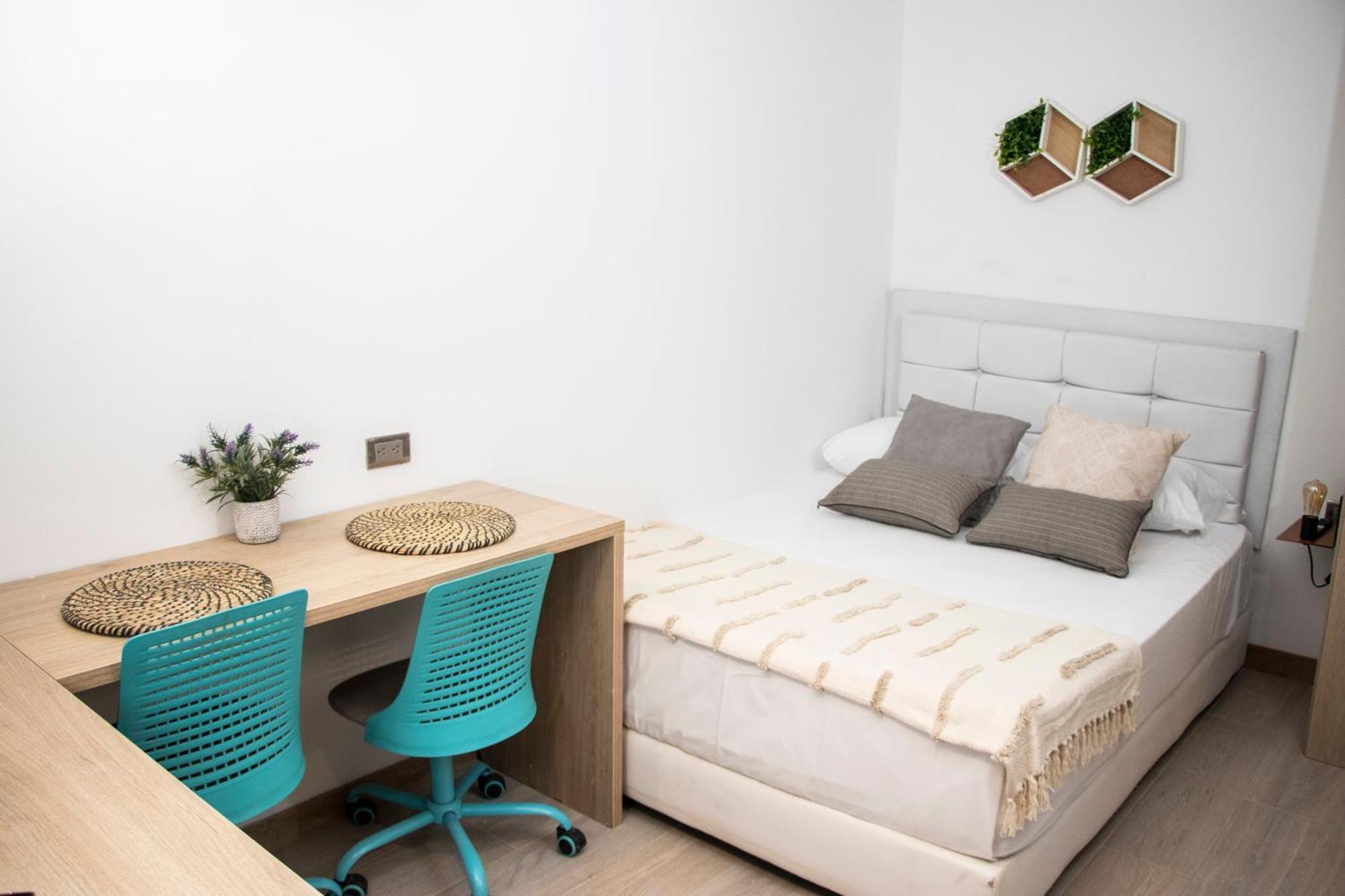 Zenia 70 Living & * Medellin