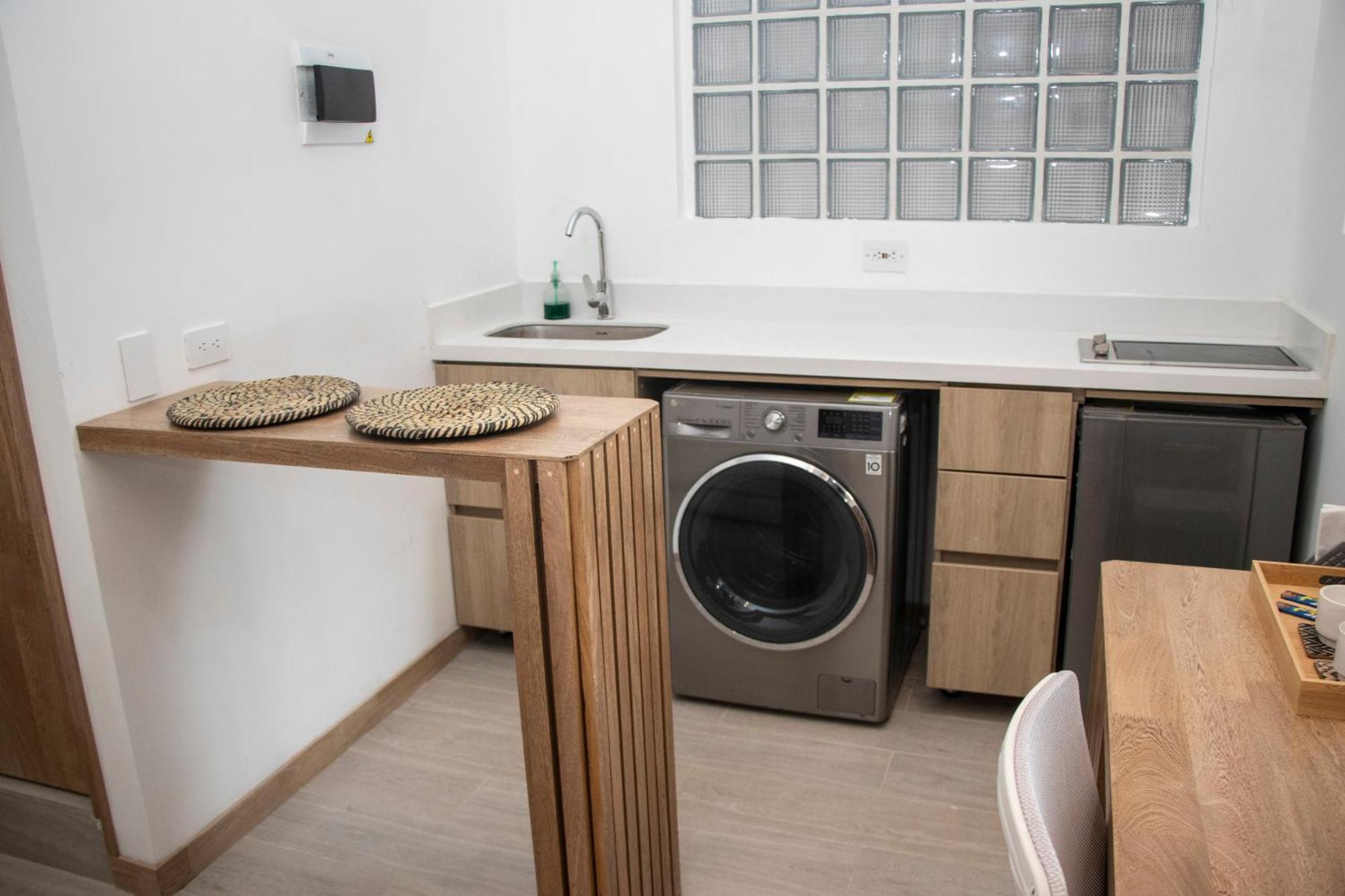 Zenia 70 Living & Apartment