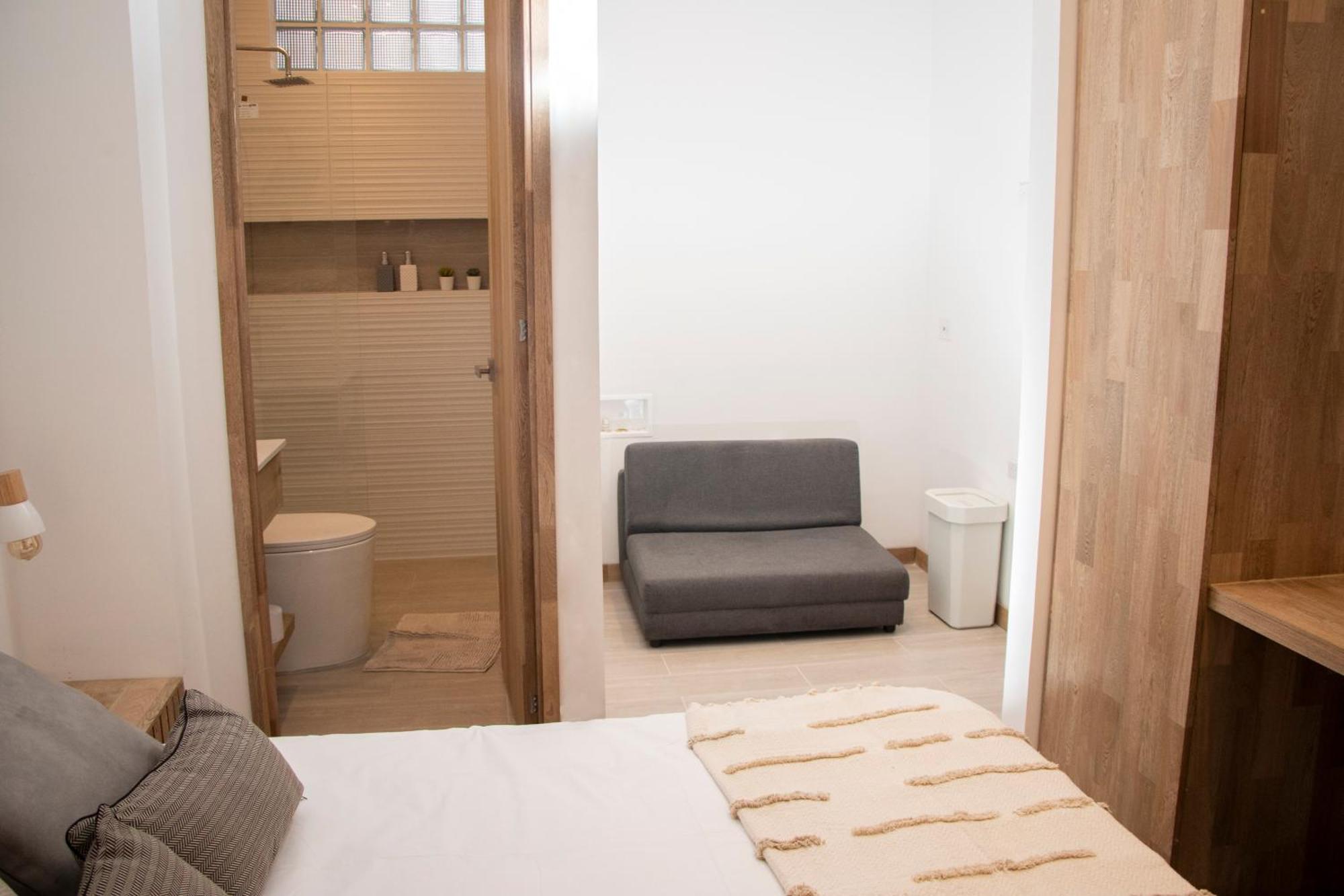 Apartment Zenia 70 Living & *